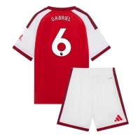 Camisa de Futebol Arsenal Gabriel Magalhaes #6 Equipamento Principal Infantil 2026-27 Manga Curta (+ Calças curtas)